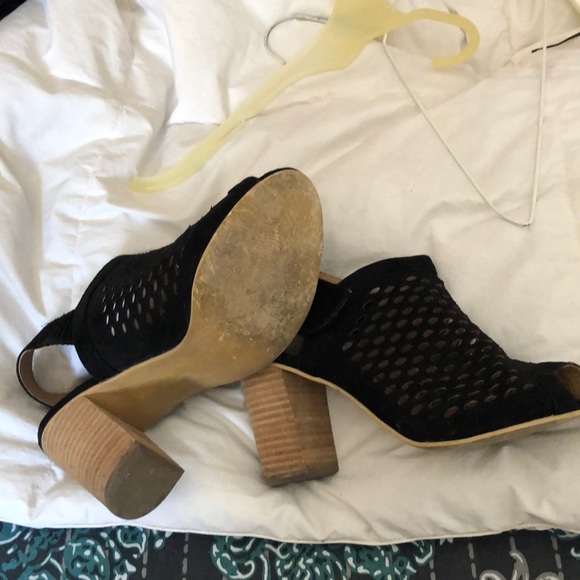 Steve Madden - Picture 3 of 3